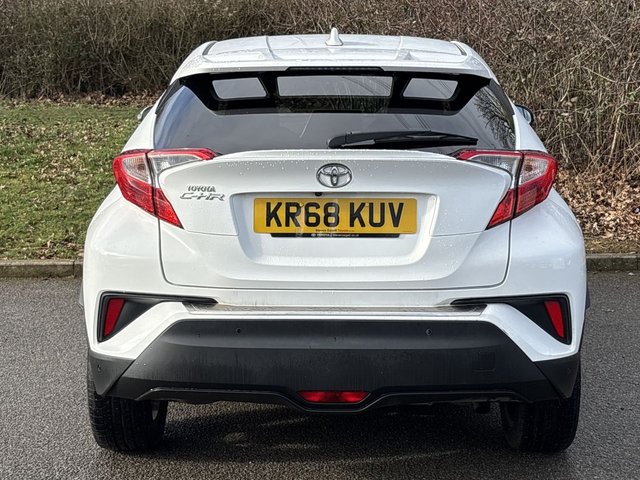 2018 TOYOTA C-HR - Photo 4