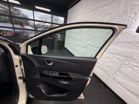 USED 2016 66 RENAULT CAPTUR 1.5 dCi ENERGY Dynamique S Nav SUV 5dr Diesel Auto Euro 6 (s/s) (90 ps) Low miles - Sat Nav - Air con