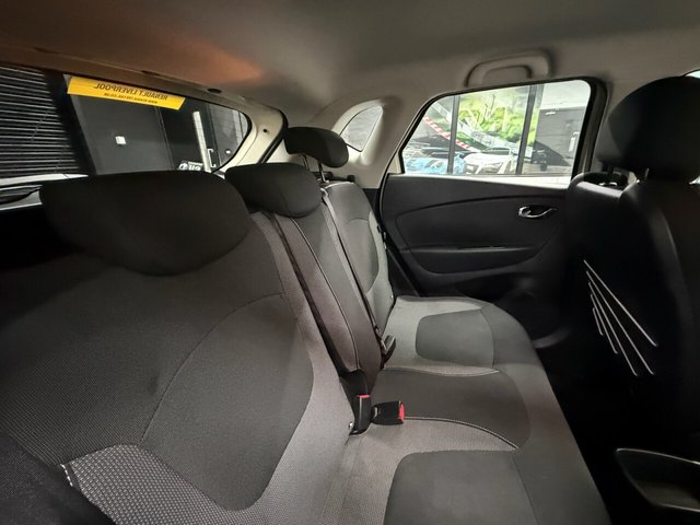 2016 RENAULT CAPTUR - Photo 9