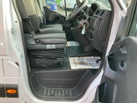 USED 2023 23 RENAULT MASTER 2.3 dCi 35 Advance Panel Van, 47,500 miles, Euro 6 ULEZ, manual, A/C, Bluetooth, DAB, Rear Sensors. Final price plus VAT @ 20%! This 2023 Renault Master presents an exceptional ownership proposition, having been meticulously maintained by a single owner with a full service history, most recently serviced on 2025-12-08 at 47396 miles. This 2.3 dCi 35 Advance FWD LWB Medium Roof Euro 6 4dr model is powered by an efficient 2.3 litre diesel engine and meets Euro 6 emissions standards. It comes with a 3 month warranty and a 12 month MOT provided on purchase, offering peace of mind for its next owner.  The Advance trim level i