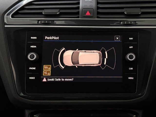 2018 VOLKSWAGEN TIGUAN 2.0 TDI R-Line SUV 5dr Diesel DSG Euro 6 (s/s) (150 ps) - Photo 7