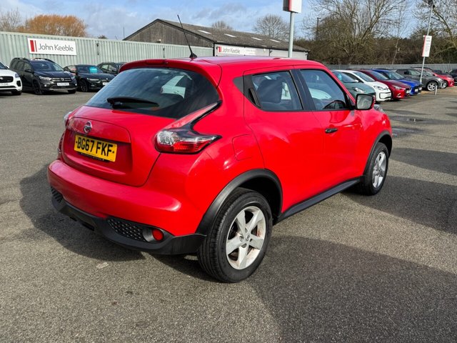2017 Nissan Juke 1.6L Visia 5dr - Photo 2