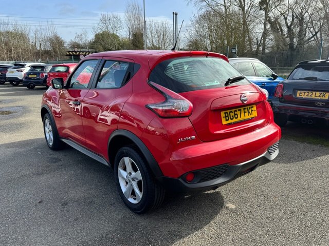 2017 Nissan Juke 1.6L Visia 5dr - Photo 3