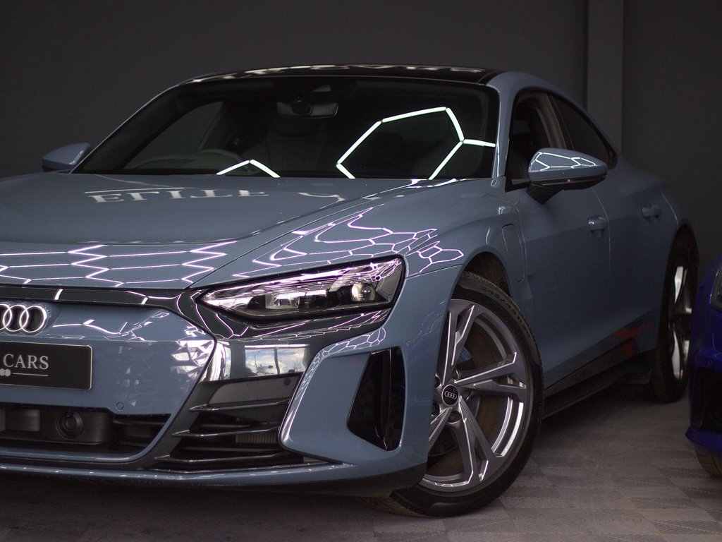 USED 2021 71 AUDI E-TRON GT 93.4kWh Auto quattro 4dr Stunning Example.