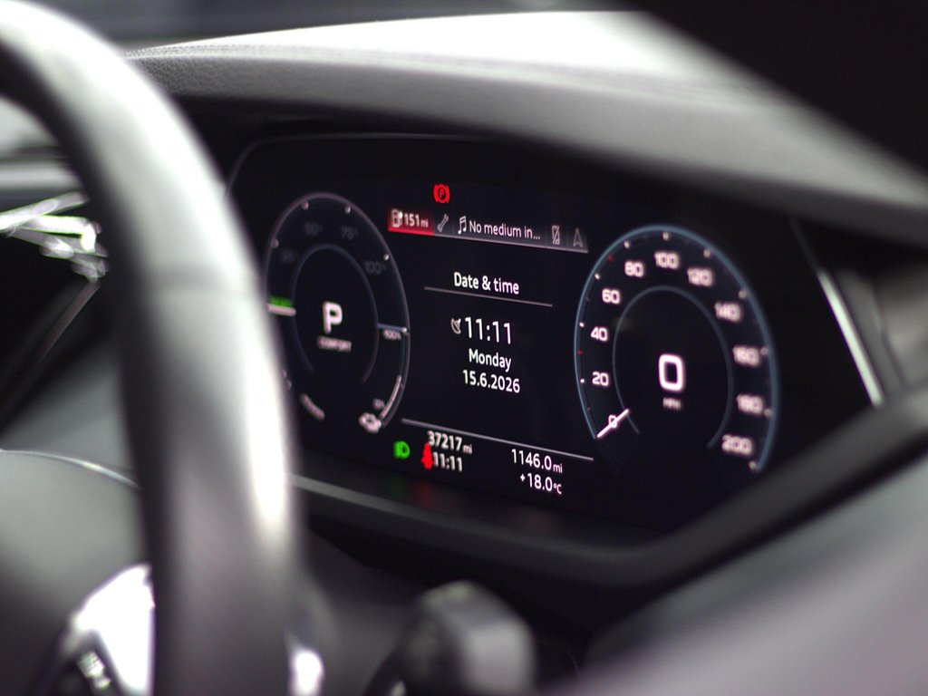 USED 2021 71 AUDI E-TRON GT 93.4kWh Auto quattro 4dr KEMORA GREY|SPORT SOUND|FSH