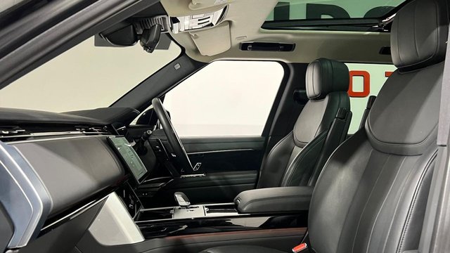 View our LAND ROVER RANGE ROVER