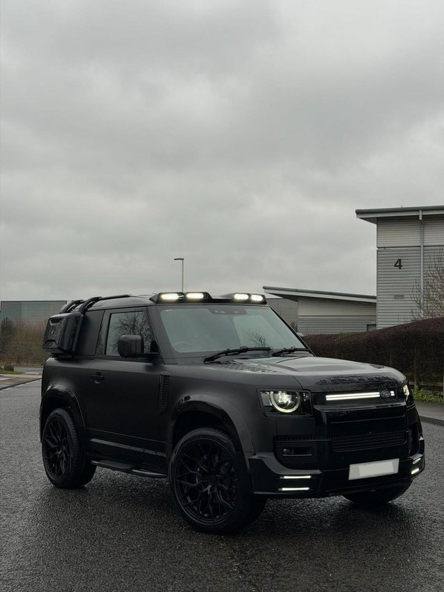 View our LAND ROVER DEFENDER