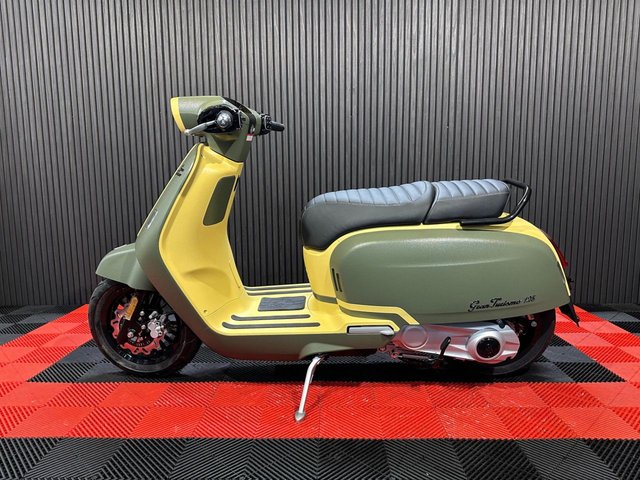 View our ROYAL ALLOY GT2 125 FUN