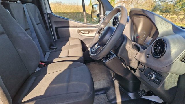 2021 Mercedes-Benz SPRINTER - Photo 11