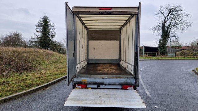 2021 Mercedes-Benz SPRINTER - Photo 4