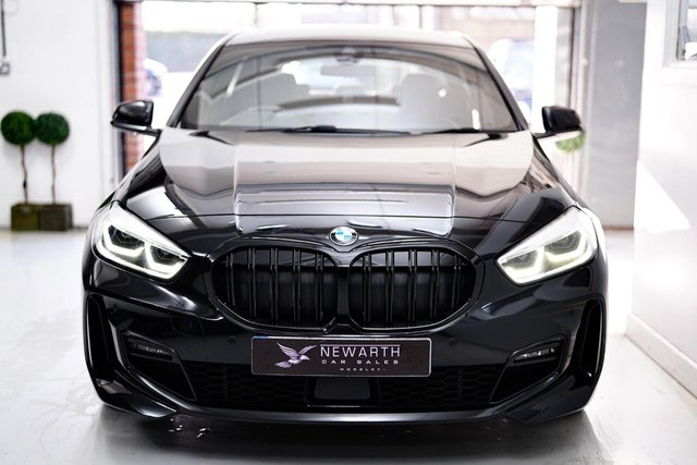 2020 BMW 1 SERIES - Photo 3