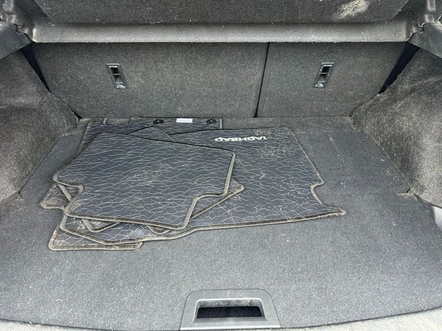 2017 NISSAN QASHQAI 1.6 dCi Tekna SUV 5dr Diesel Manual 4WD Euro 6 (s/s) (130 ps) - Photo 11