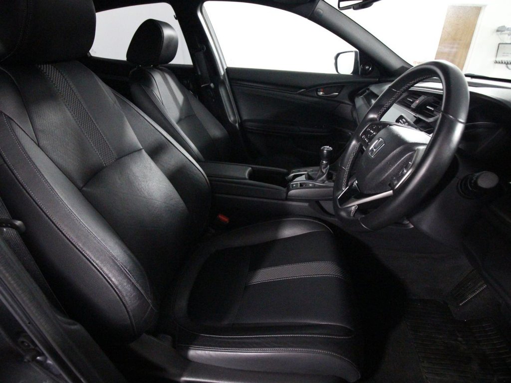 USED 2020 70 HONDA CIVIC 1.0 VTEC Turbo EX Hatchback 5dr Petrol Manual Euro 6 (s/s) (126 ps) WIRELESS CHARGE - HEATED SEATS