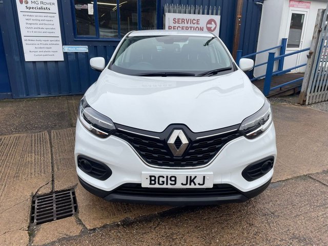 2019 RENAULT KADJAR 2019 1.3 TCe Play SUV 5dr Petrol Manual Euro 6 (s/s) (140 ps) - Photo 7