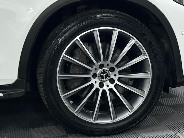 2019 Mercedes-Benz Glc 2L Amg Line 5dr - Photo 9