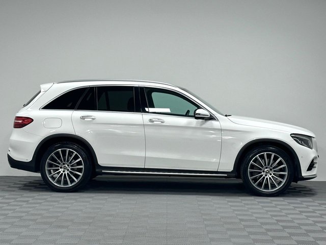 2019 Mercedes-Benz Glc 2L Amg Line 5dr - Photo 11