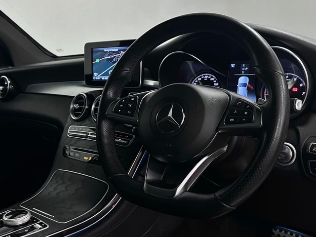 2019 Mercedes-Benz Glc 2L Amg Line 5dr - Photo 4