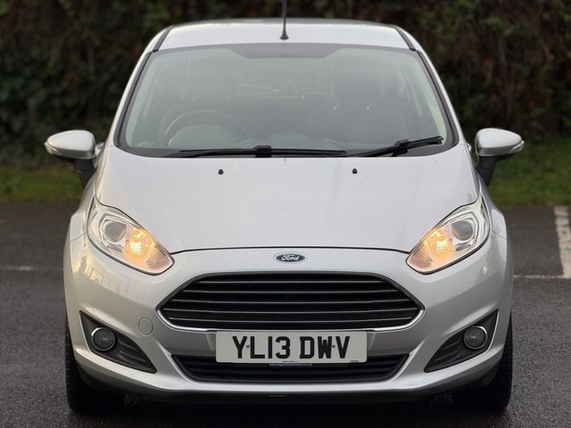 2014 Ford Fiesta 1.4L Zetec 5dr - Photo 5