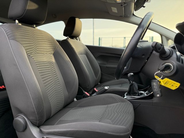 2014 Ford Fiesta 1.4L Zetec 5dr - Photo 10