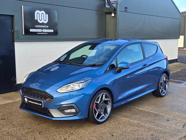 2019 FORD FIESTA 1.5T EcoBoost ST-3 Hatchback 3dr Petrol Manual Euro 6 (s/s) (200 ps) - Photo 2