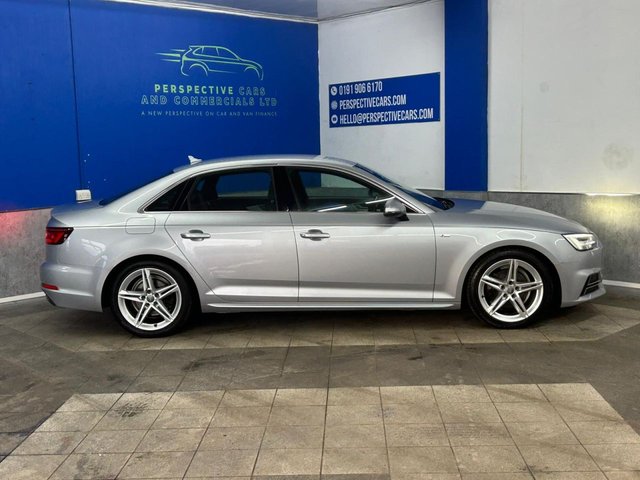 2017 AUDI A4 - Photo 2