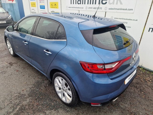 2016 RENAULT MEGANE - Photo 5