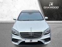 USED 2019 19 MERCEDES-BENZ S-CLASS 3.0 S560Le V6 EQ Power AMG Line (Executive, Premium Plus) Saloon 4dr Petrol Plug-in Hybrid G-Tronic Euro 6 (s/s) (489 ps) OPENING GLASS ROOF + HOT/COLD SEATS + PHONE CHARGER