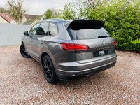 USED 2018 68 VOLKSWAGEN TOUAREG 3.0 TDI V6 R-Line SUV 5dr Diesel Tiptronic 4Motion Euro 6 (s/s) (286 ps) Award Winning Used Car Dealer Essex