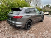 USED 2018 68 VOLKSWAGEN TOUAREG 3.0 TDI V6 R-Line SUV 5dr Diesel Tiptronic 4Motion Euro 6 (s/s) (286 ps) Award Winning Used Car Dealer Essex