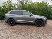 USED 2018 68 VOLKSWAGEN TOUAREG 3.0 TDI V6 R-Line SUV 5dr Diesel Tiptronic 4Motion Euro 6 (s/s) (286 ps) Award Winning Used Car Dealer Essex