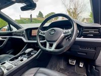 USED 2018 68 VOLKSWAGEN TOUAREG 3.0 TDI V6 R-Line SUV 5dr Diesel Tiptronic 4Motion Euro 6 (s/s) (286 ps) Award Winning Used Car Dealer Essex