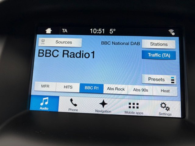 2017 Ford Focus 1L Zetec Edition 5dr - Photo 9