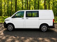 USED 2020 70 VOLKSWAGEN TRANSPORTER 2.0 TDI T30 Startline Kombi Double Cab 5dr Diesel Manual FWD SWB Euro 6 (s/s) (110 ps) BLUETOOTH/2 KEYS/ULEZ/5 SEATS