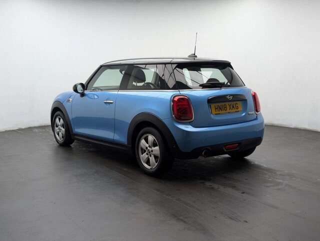USED 2018 18 MINI HATCH 1.5 Cooper Hatchback 3dr Petrol Manual Euro 6 (s/s) (136 ps) HEATED F SEATS + PARK DIST CONTROL CLICK & COLLECT/HOME DELIVERY