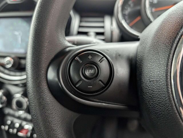 USED 2018 18 MINI HATCH 1.5 Cooper Hatchback 3dr Petrol Manual Euro 6 (s/s) (136 ps) HEATED F SEATS + PARK DIST CONTROL CLICK & COLLECT/HOME DELIVERY