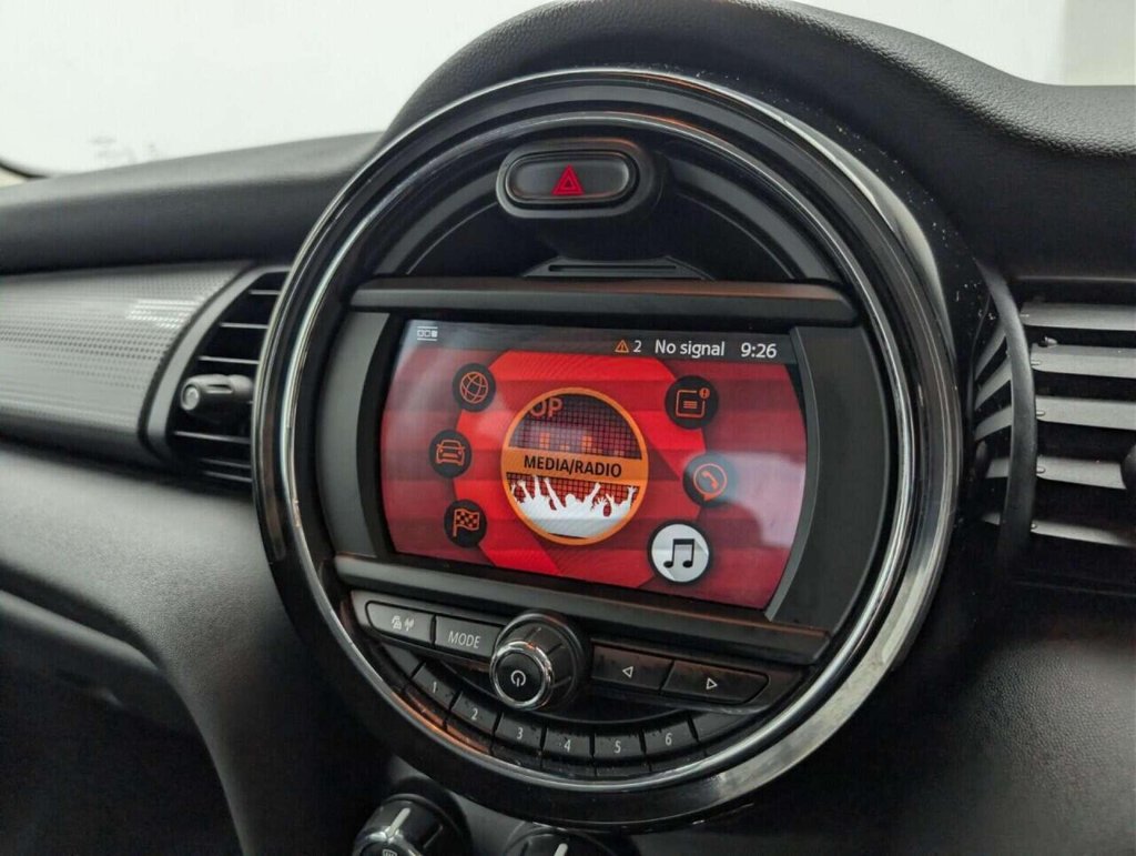 Used 2018 18 MINI HATCH 1.5 Cooper Hatchback 3dr Petrol Manual Euro 6 (s/s) (136 ps) HEATED F SEATS + PARK DIST CONTROL CLICK & COLLECT/HOME DELIVERY