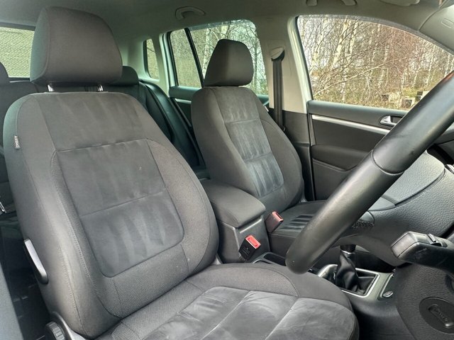 2016 VOLKSWAGEN TIGUAN 2.0 TDI BlueMotion Tech Match Edition SUV 5dr Diesel Manual 2WD Euro 6 (s/s) (150 ps) - Photo 2