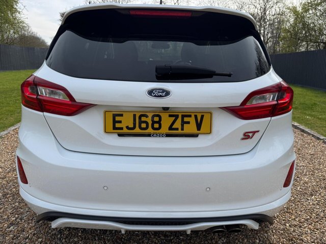 2018 FORD FIESTA - Photo 8