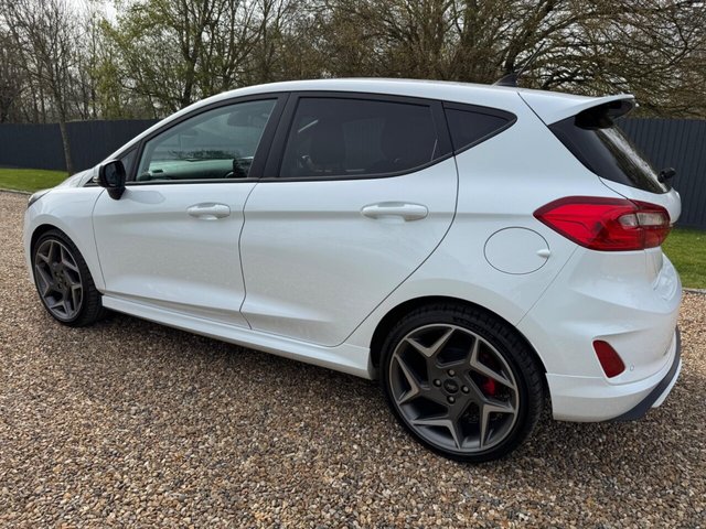 2018 FORD FIESTA - Photo 6