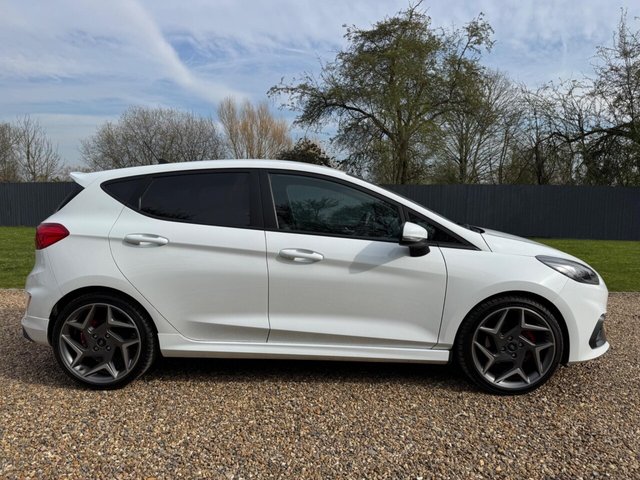 2018 FORD FIESTA - Photo 11