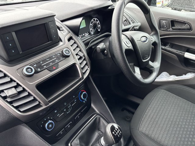 2022 Ford Transit Connect 1L Trend 5dr - Photo 10