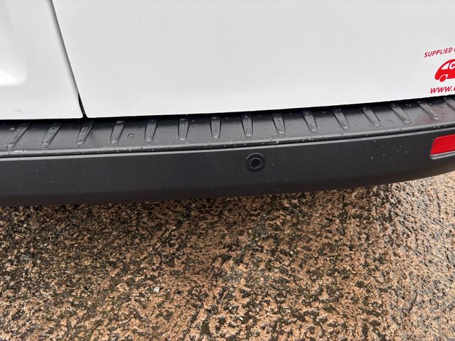 2020 Ford Transit Custom 2L Leader 5dr - Photo 10