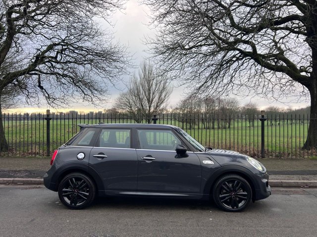 2019 MINI Hatch 2L Cooper S Sport 5dr - Photo 4