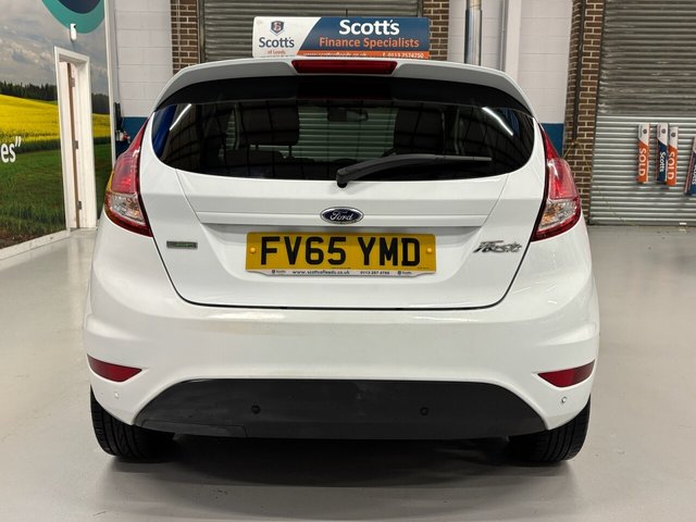 2016 Ford Fiesta 1L Zetec White Edition 5dr - Photo 6