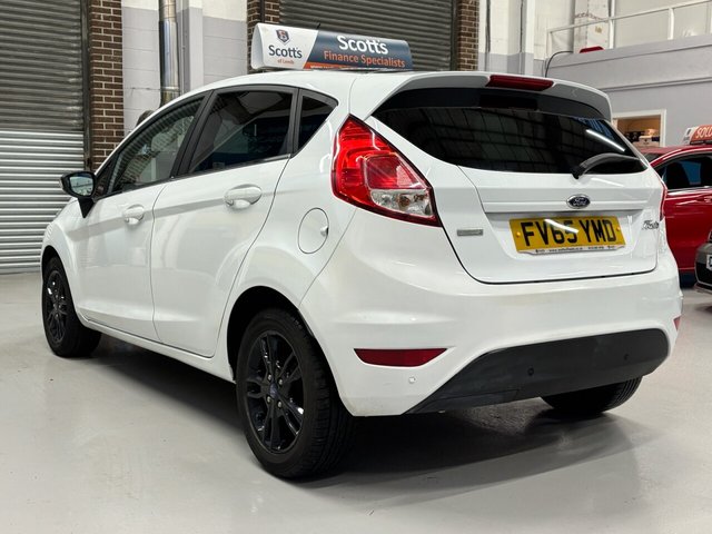 2016 Ford Fiesta 1L Zetec White Edition 5dr - Photo 7