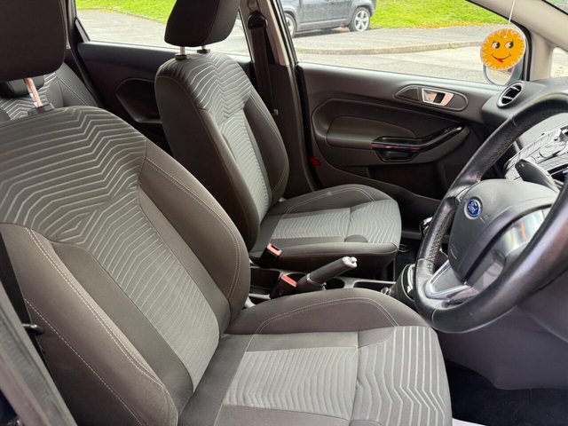 2015 FORD FIESTA - Photo 12