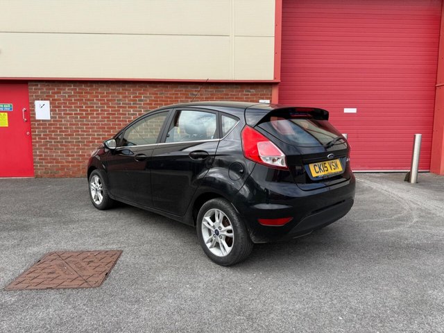 2015 FORD FIESTA - Photo 6