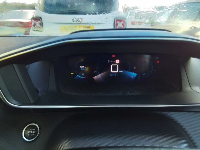 2020 PEUGEOT 2008 - Photo 5