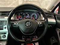 USED 2016 04 VOLKSWAGEN PASSAT 2.0 TDI BlueMotion Tech SE Business Saloon 4dr Diesel DSG Euro 6 (s/s) (150 ps) 