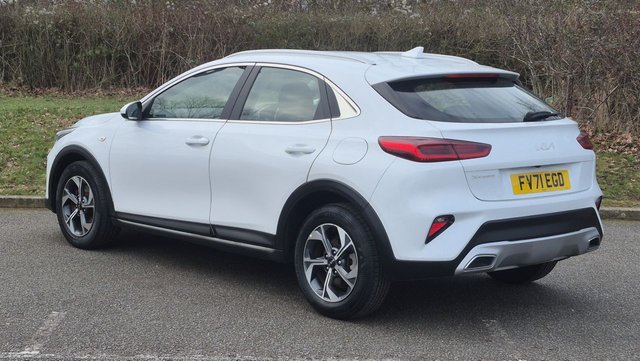 2021 KIA XCEED - Photo 3